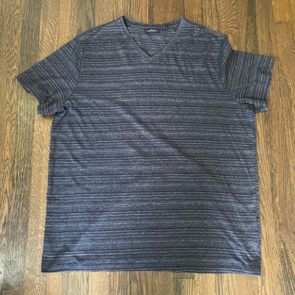 Marc Anthony men’s v neck short sleeve tee